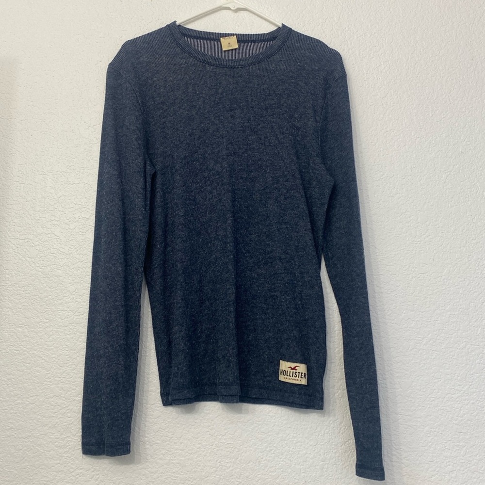 Hollister long sleeve thin knit sweatshirt